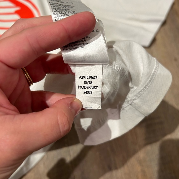 EST 1978 Calvin Klein eagle graphic logo t shirt - Picture 6 of 10